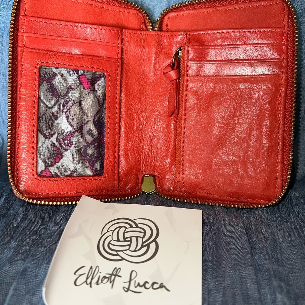 Elliott Lucca mauve Woven Wallet - Picture 2 of 4